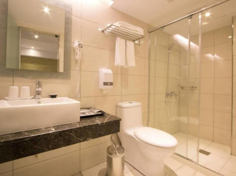 Lihan Hotel 台北市 エクステリア 写真